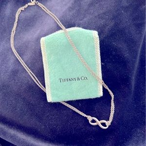 Authentic vintage Tiffany & Co Sterling Silver Infinity Necklace